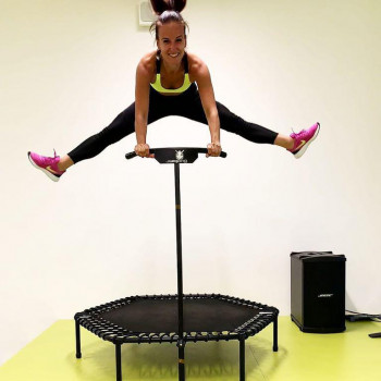 lucka jumping 2.jpg